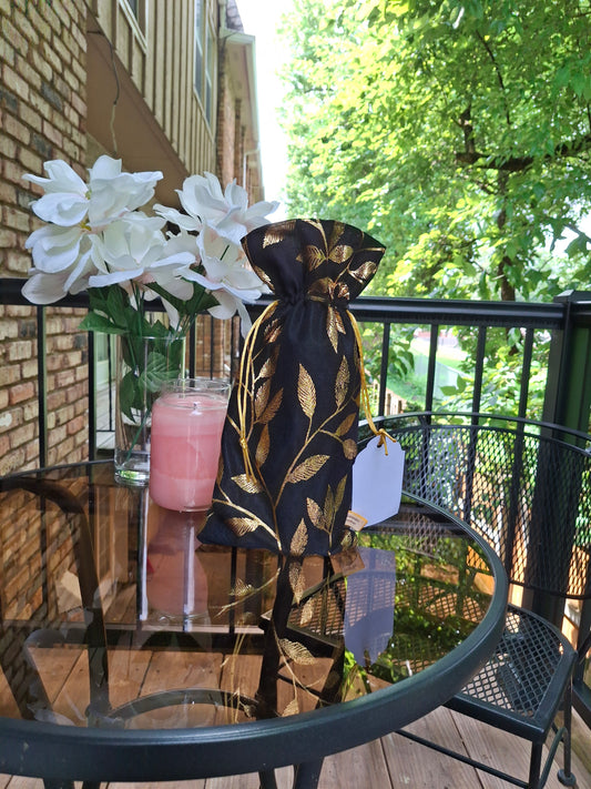 Elegant Wine Bottle Bag